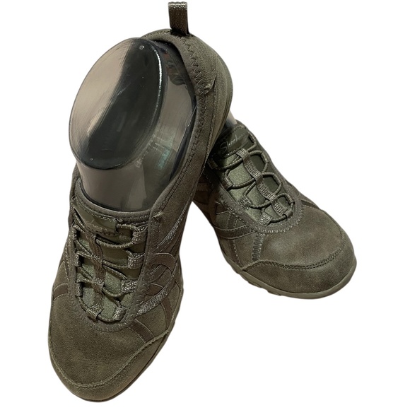 Skechers Women's Relaxed Fit Air-Cooled Memory Foam Sneaker Size 7 - Picture 1 of 5